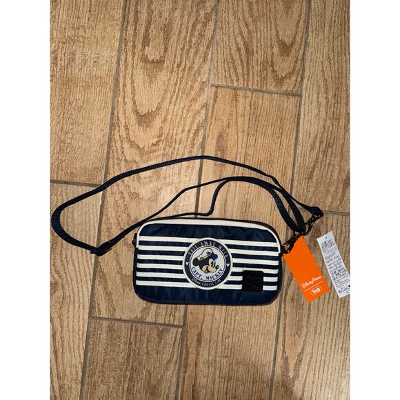 Disney Parks / Disney Cruise Line DCL Sail Away LUG Coupe XL Crossbody Bag, NWT - Picture 4 of 7